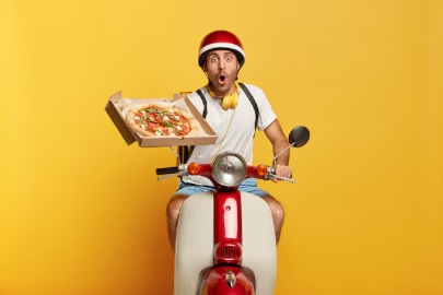Delivery de Pizzaria em Balneário Camboriú: Comodidade, Sabor e Estilo de Vida à Beira-Mar